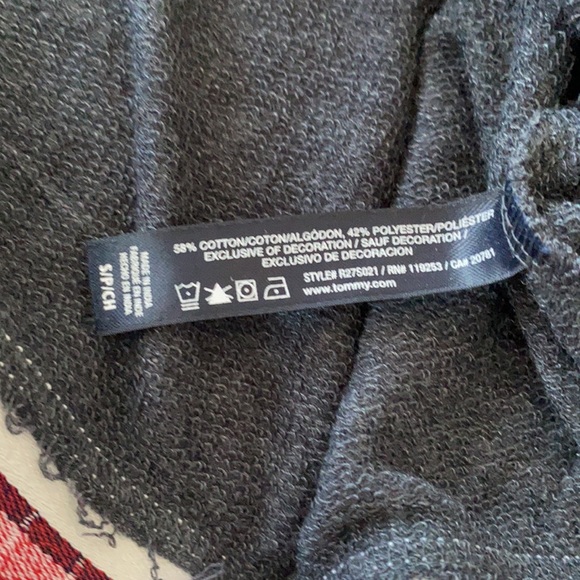 TOMMY HILFIGER CROPPED HOODIE - Picture 8 of 8